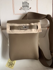 Hermes Handbags 269